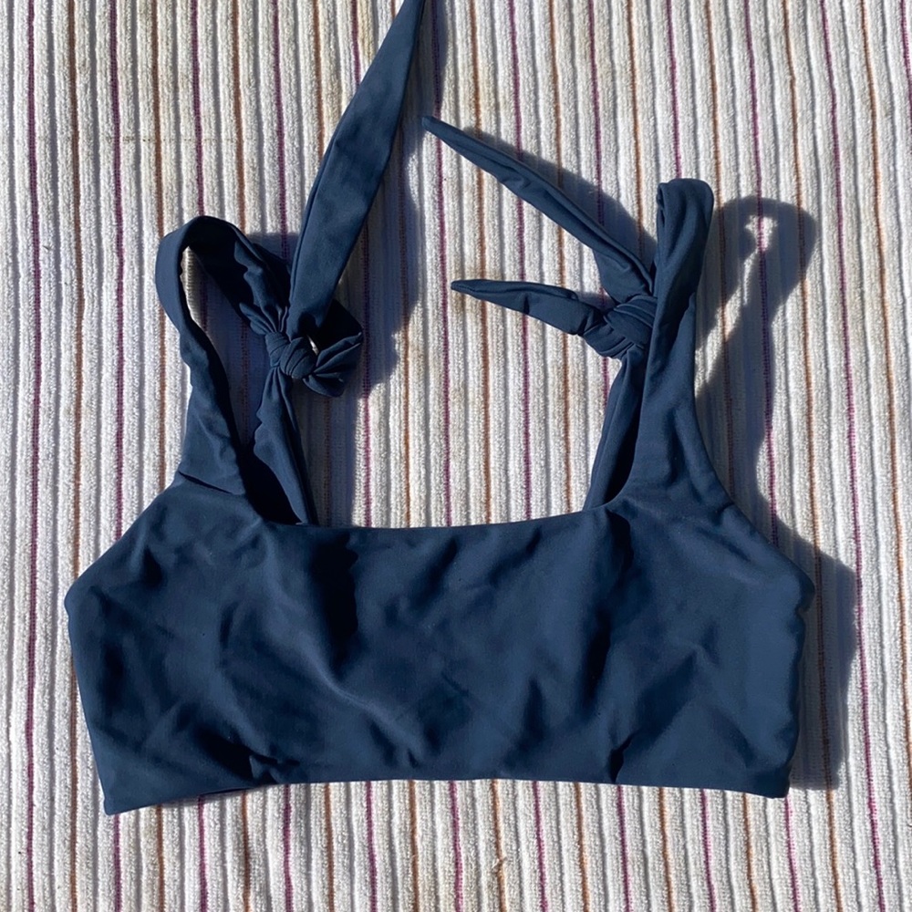 mikoh top